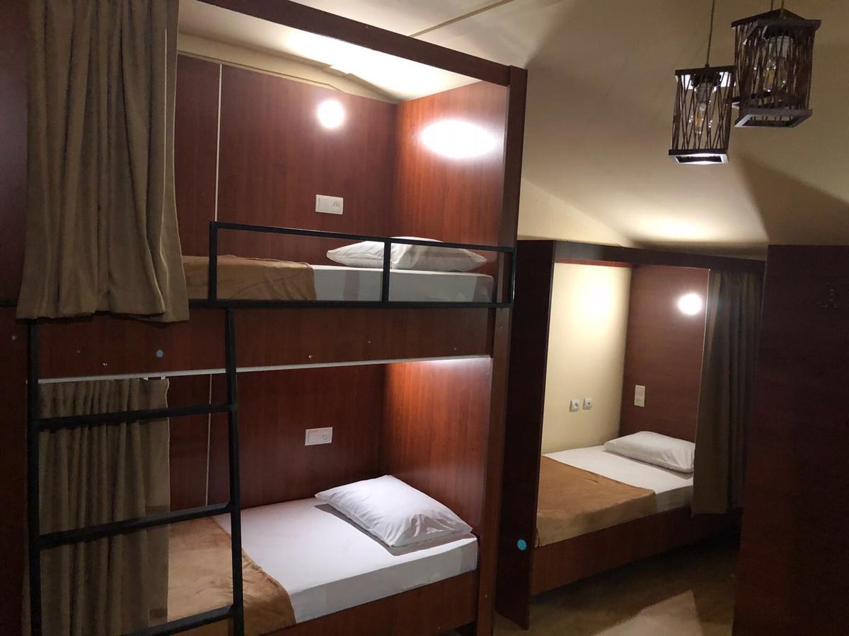 Ms. Jackson Hostel Τυφλίδα Εξωτερικό φωτογραφία