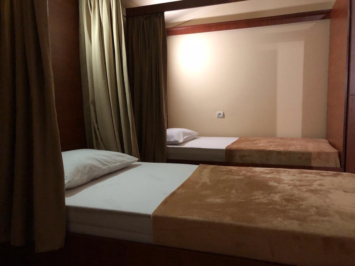 Ms. Jackson Hostel Τυφλίδα Εξωτερικό φωτογραφία